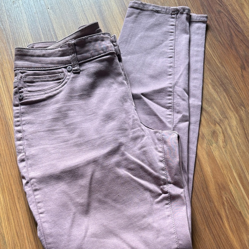 Elegant Mauve Skinny Jeans for Women